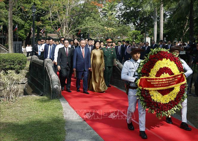 philippines-31526-31-1780220569791-178022057099844123958 Tổng Bí thư, Chủ tịch nước Tô Lâm dâng hoa tại Tượng đài Chủ tịch Hồ Chí Minh ở Philippines- Ảnh 1.
