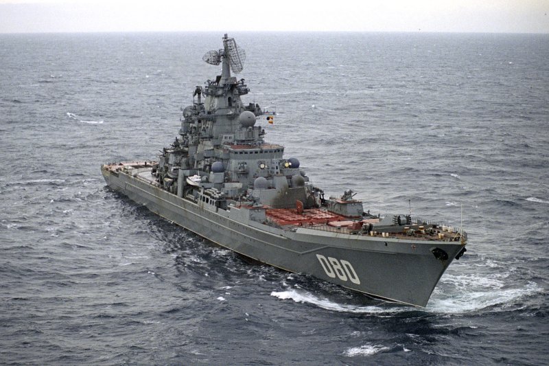 tau-tuan-duong-admiral-nakhimov-17797885126921026398838 Tàu chiến hạt nhân Nga được trang bị vũ khí mạnh nhất thế giới- Ảnh 1.