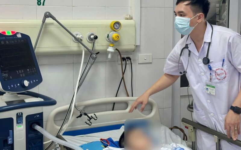 Thủy đậu biến chứng nhiễm khuẩn huyết, bé gái 6 tuổi nguy kịch
