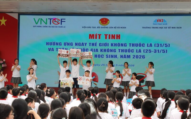 Giờ học đặc biệt về sức khỏe và xây dựng trường học an toàn, văn minh và không khói thuốc