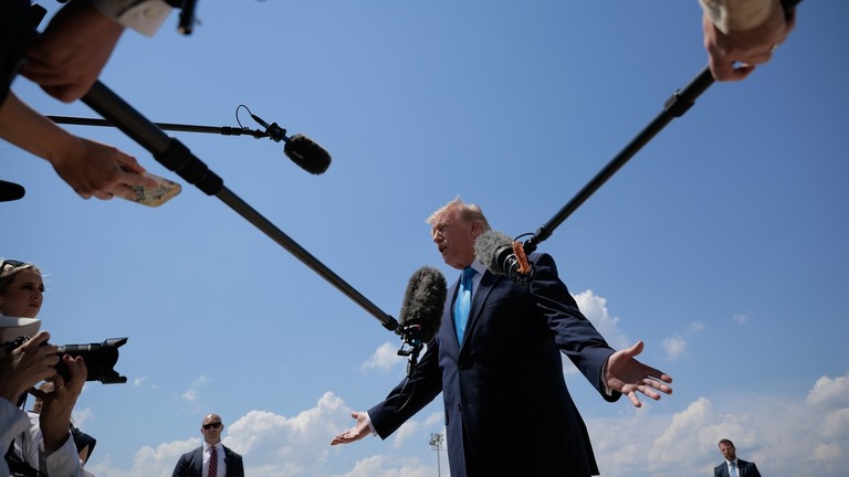 tong-thong-my-donald-trump-ngay-20-thang-5-nam-2026-can-cu-lien-hop-andrews-maryland-17794003790072012863720 Ông Trump 'chê' Mỹ thua xa Nga về tàu phá băng- Ảnh 1.