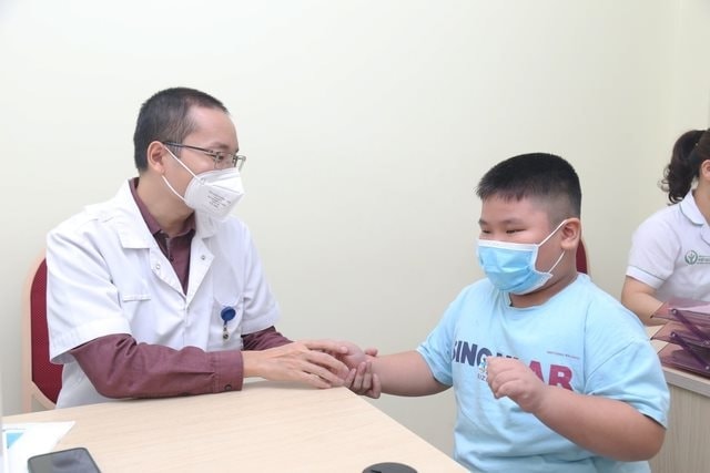 tre-thua-can-1780066098511639264323 Báo động thừa cân, béo phì học đường ở Hà Nội- Ảnh 1.