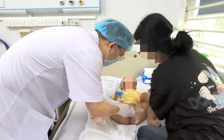 Thủy đậu biến chứng nhiễm khuẩn huyết, bé gái 6 tuổi nguy kịch- Ảnh 4.
