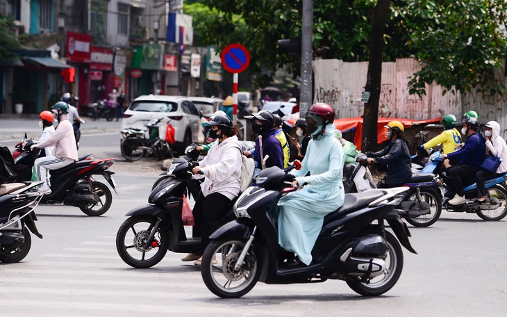 Nhiều khu vực bước vào đợt nắng nóng diện rộng, có nơi trên 39 độ
