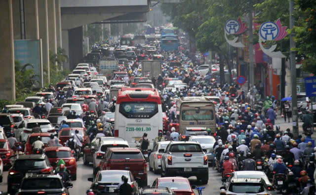 z78126630263633e6364f7c88f76701127dba72ac91670-1778467417137485351917 Hà Nội chưa xem xét cấm xe xăng vào vùng lõi- Ảnh 2.