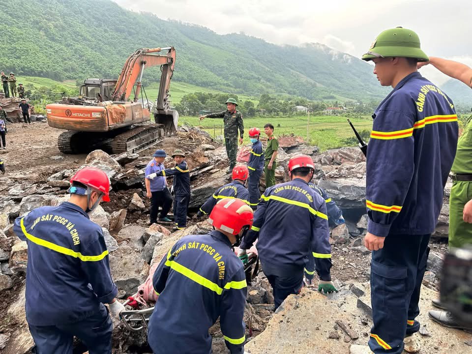 z78484945558890877a8074e49f61516beef49631eccee-17793318932421768138186-1 Kiểm tra toàn diện mỏ đá sạt lở khiến ba người tử vong tại Thanh Hóa- Ảnh 1.