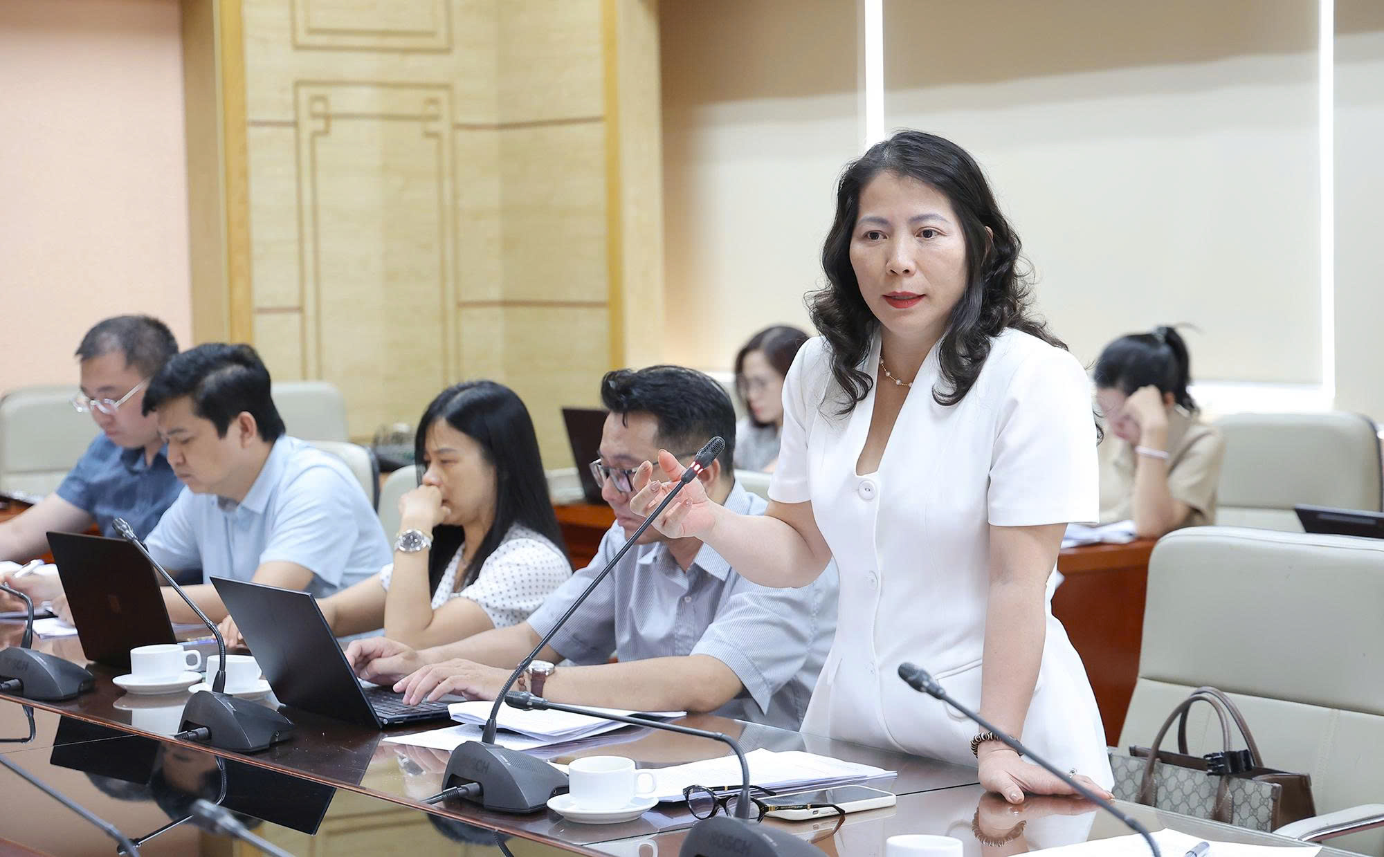 Thứ trưởng Nguyễn Thị Liên Hương: Hoàn thiện pháp lý tổ chức, hoạt động và quản lý cơ sở trợ giúp xã hội- Ảnh 5.
