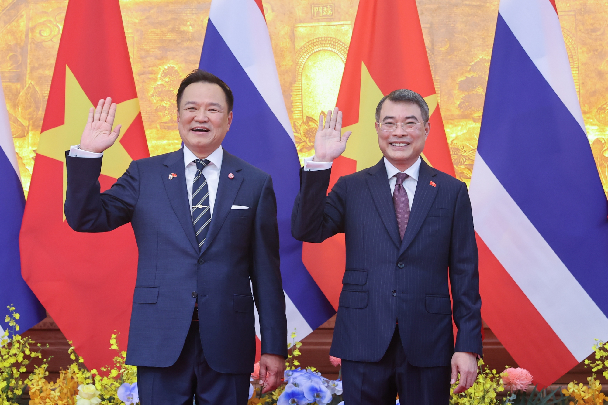 Thủ tướng Lê Minh Hưng chủ trì lễ đón Thủ tướng Thái Lan- Ảnh 3.