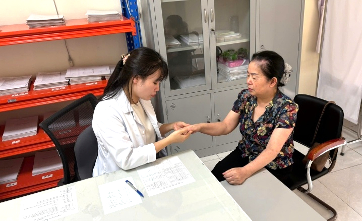Khai trương phòng khám vảy nến tại Bệnh viện Quân y 7 nâng cao điều trị vảy nến 2026 - Ảnh 3.