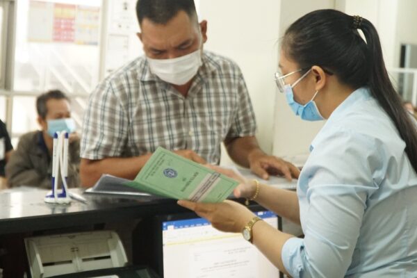 Nghỉ hưu sau 15 năm đóng BHXH không chỉ có lương hưu mà còn nhiều quyền lợi khác