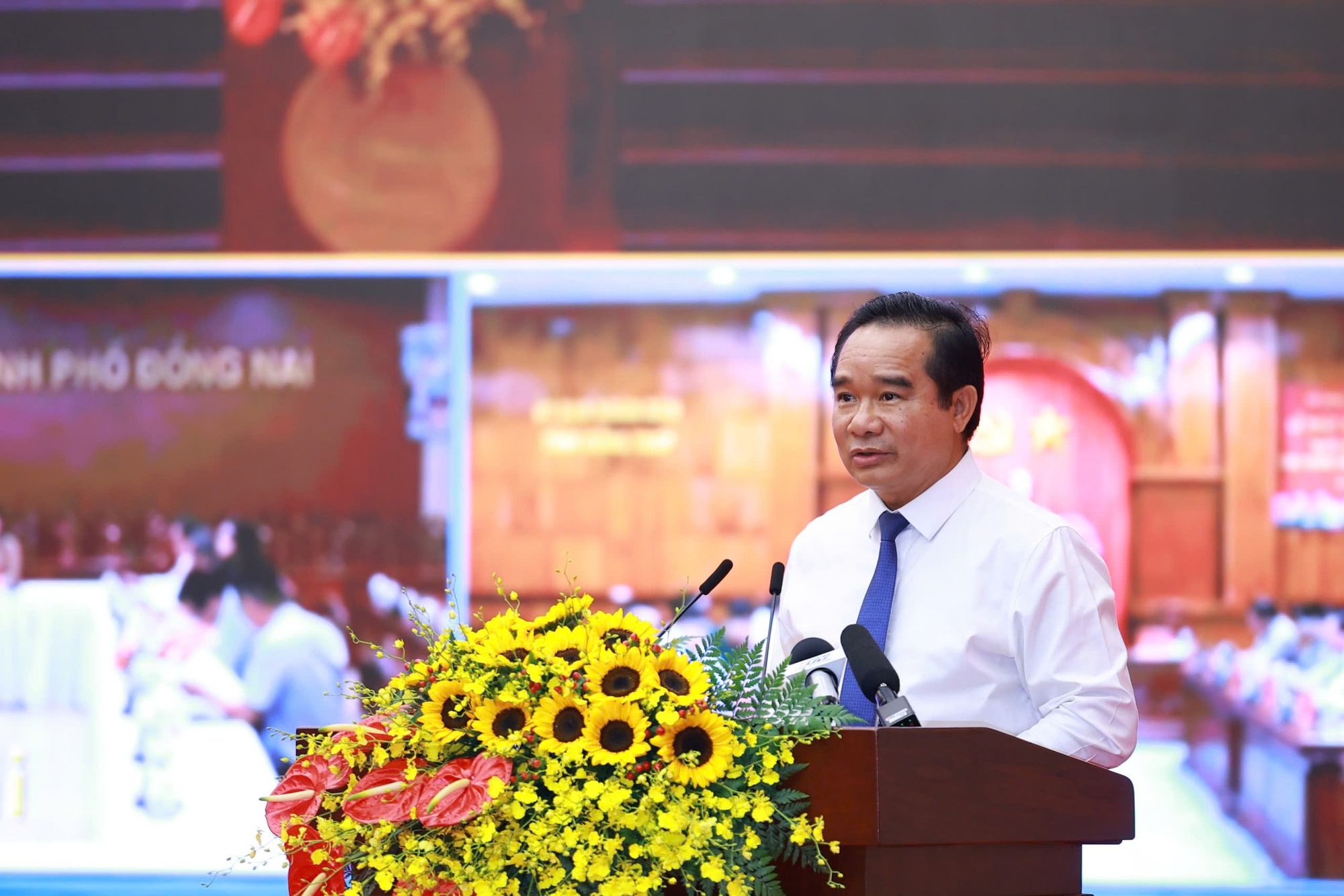 Thủ tướng phát động phong trào thi đua thực hiện mục tiêu tăng trưởng bền vững 2 con số- Ảnh 3.
