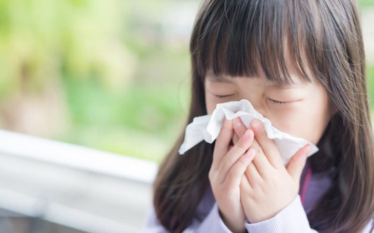 Trẻ 'ôm' điện thoại suốt hè: Chuyên gia cảnh báo những tổn thương tâm lý âm thầm - Ảnh 3.
