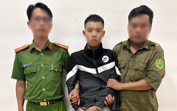 Mặc áo phật tử, 2 người mạo danh nhà chùa để bán nhang, kêu gọi quyên góp- Ảnh 2.