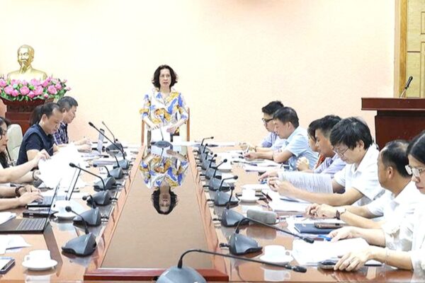 Thứ trưởng Nguyễn Thị Liên Hương: Hoàn thiện pháp lý tổ chức, hoạt động và quản lý cơ sở trợ giúp xã hội