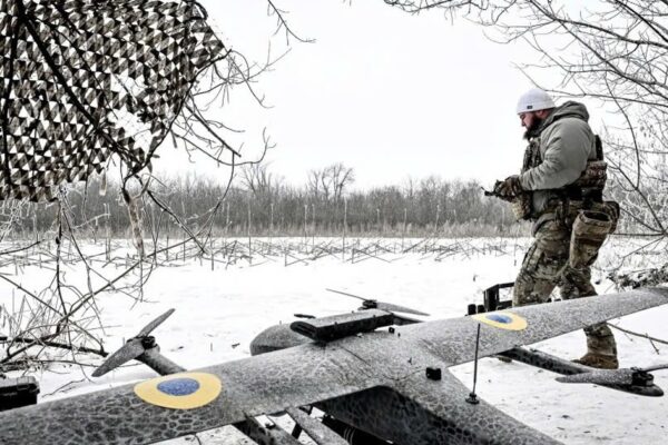 UAV mới của Ukraine khiến tên lửa HIMARS Mỹ không còn vị trí độc tôn