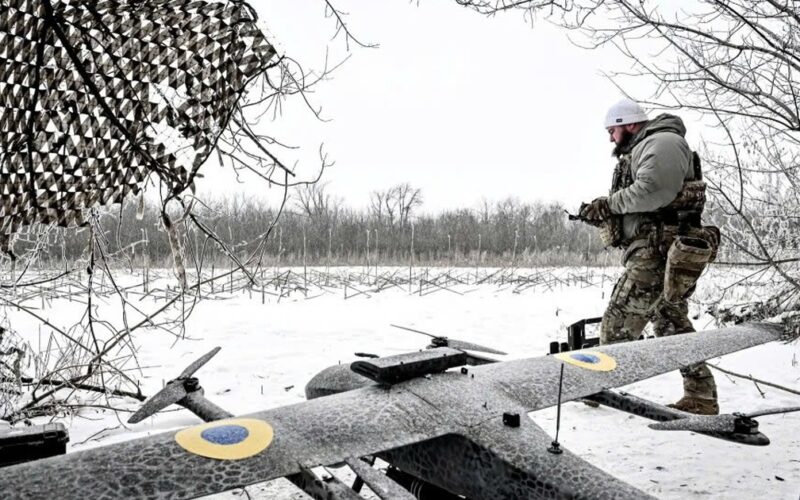 UAV mới của Ukraine khiến tên lửa HIMARS Mỹ không còn vị trí độc tôn