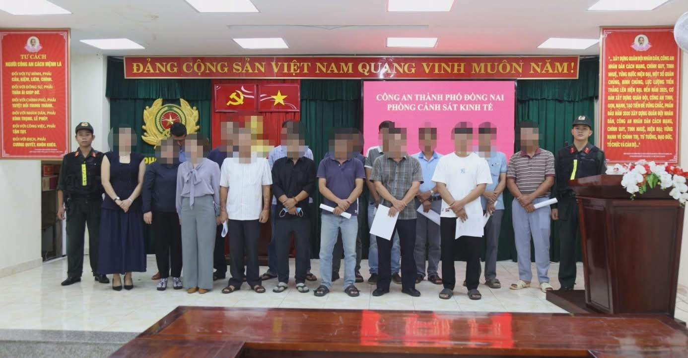 Hàng loạt kế toán bị bắt giữ liên quan đường dây mua bán hoá đơn- Ảnh 1.