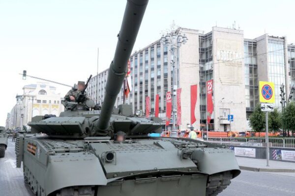 Xe tăng T-90M Nga vượt mặt Abrams, Leopard của NATO sau thử lửa ở Ukraine
