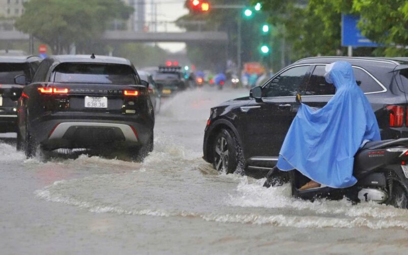 Chuyên gia cảnh báo người dân hạn chế ra đường chiều tối và đêm nay